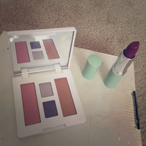 Clinique makeup pallet & lipstick