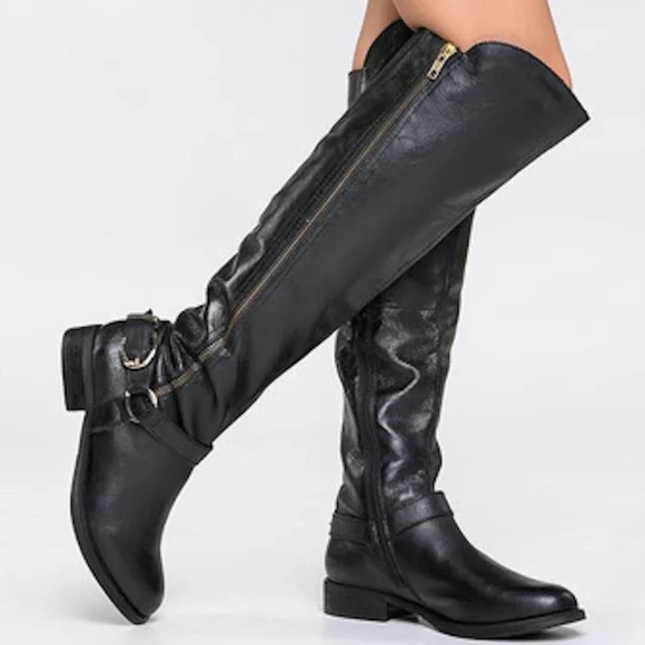 Steve Madden Shoes - BLOWOUT🎉NWT Steve Madden Over Knee Leather Boots