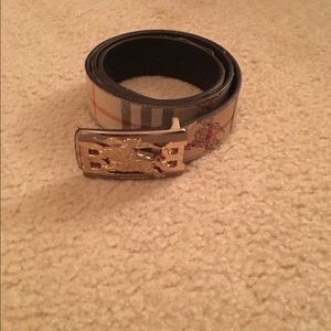 Burberry belt
