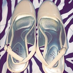 Open heel wedged shoes