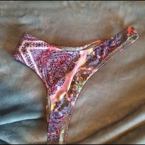 Victoria's Secret Itsy bottoms!!!