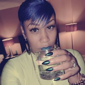 Meet your Posher, Crystal