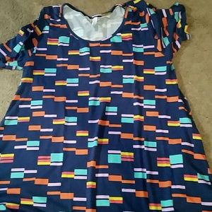 Large perfect t lularoe