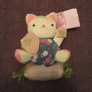 NWT for the cat lover Chirimen style cloth cat
