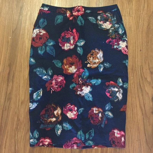 Floral skirt size 2