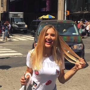 Meet your Posher, Ivana