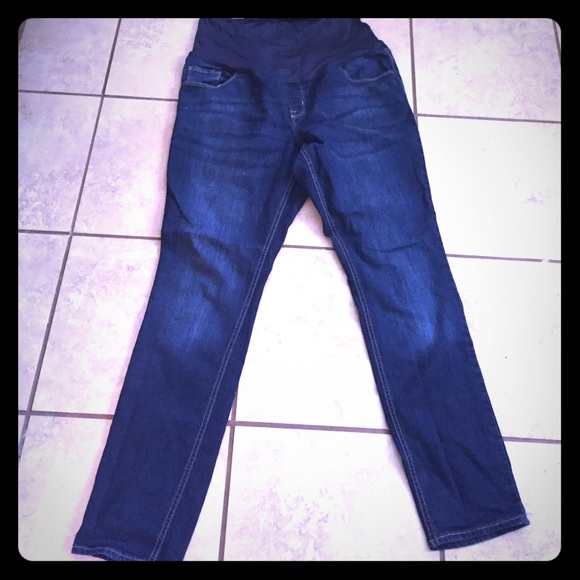 ✅SOLD✅Skinny fit maternity jeans