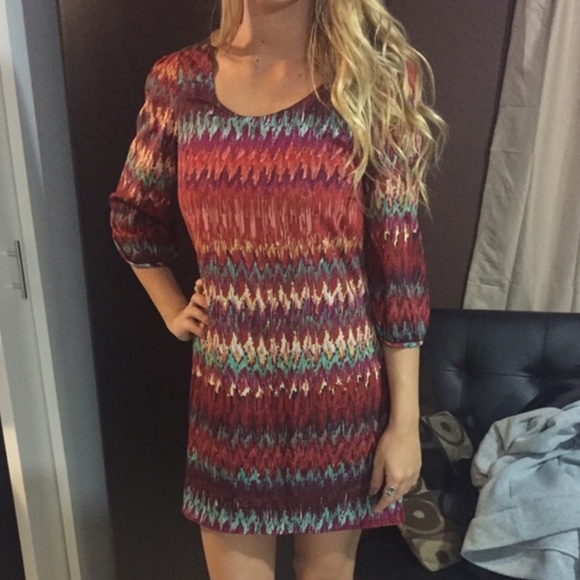 Aztec shift dress with open back! - Picture 3 of 4