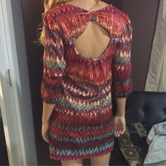 Aztec shift dress with open back! - Picture 4 of 4