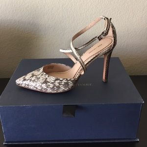 Pour la Victoire - marble snake print heel