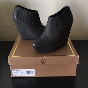 Ash- black ankle booties.