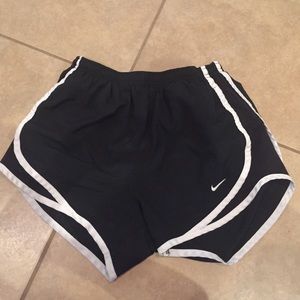 Nike shorts: XS