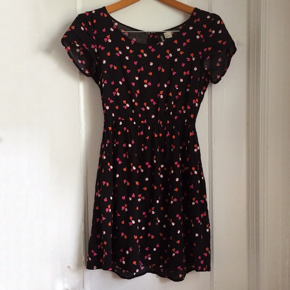 H&M Apple Print Spring Dress w/ Pockets