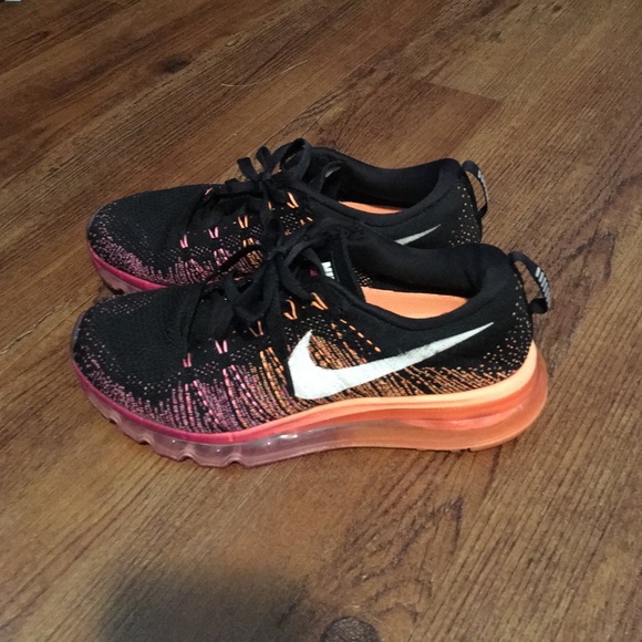 Nike Flyknit Max