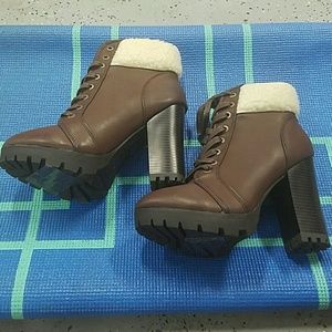 NIB super sexy boots