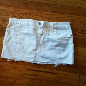 Abercrombie white Jean skirt with rip detail sz 4