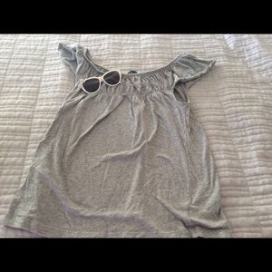 Gap grey top