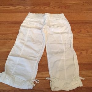 Crop cargo pants