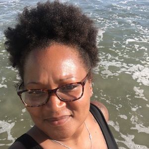 Meet your Posher, Melanie