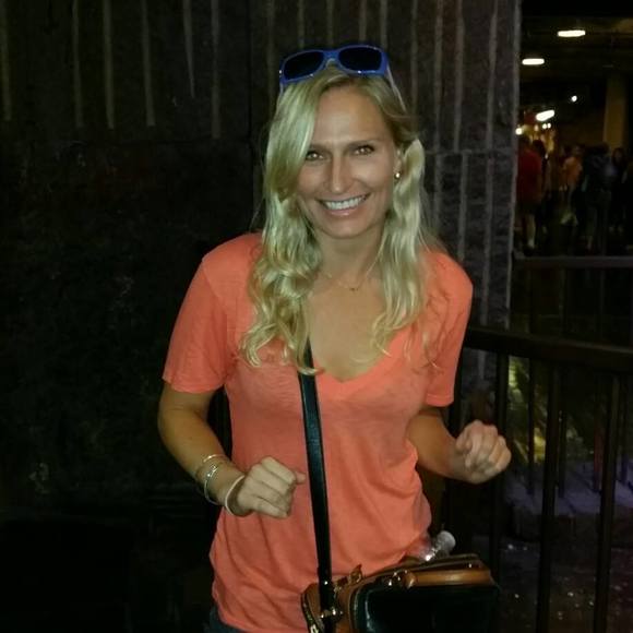 Meet your Posher, Hannah