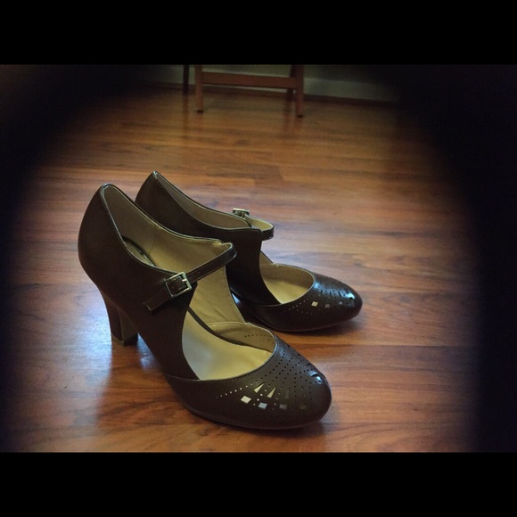 Size 8 Mary Jane Heels