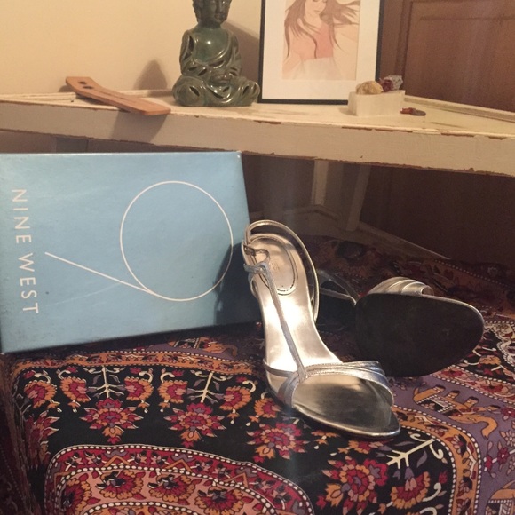 Nine West/9/ silver stilettos.
