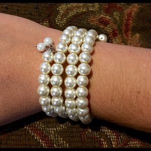 Pearl wrap bracelet