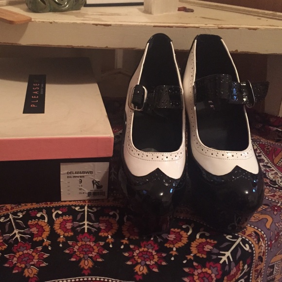 Happy Halloween! French Maid.