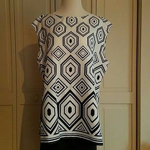 Banana Republic Black and white Top
