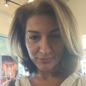Meet your Posher, Deborah