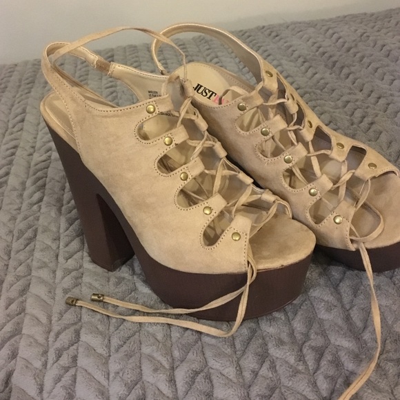 Cute pair of lace up chunky heels