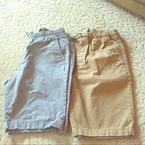 Two pairs of mens old navy shorts