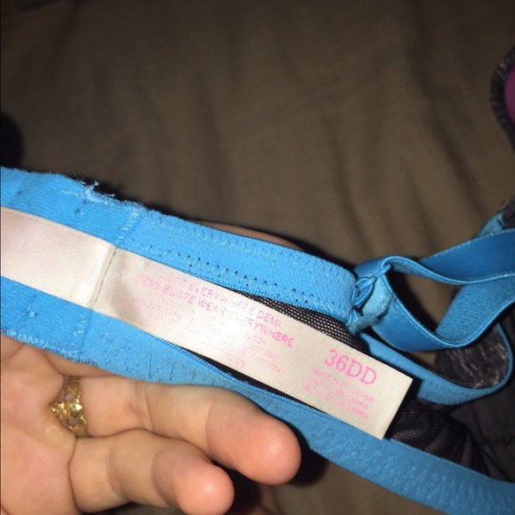 Wear everywhere Demi bra. No push up - Picture 2 of 3