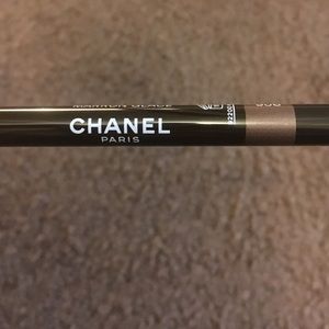 CHANEL brown eyeliner