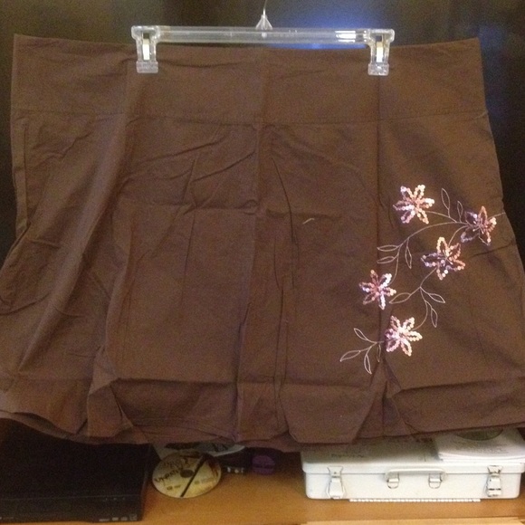 Brown Torrid Skirt with pink embroidery