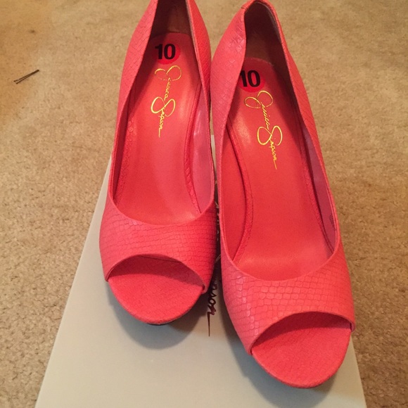 Jessica Simpson wedges