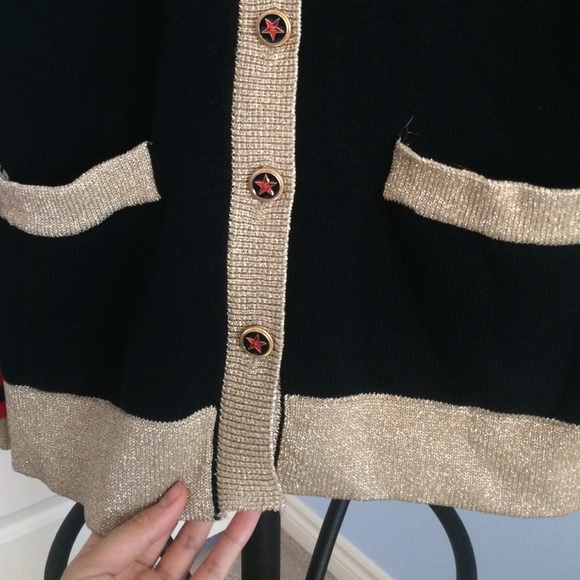 sweater - Picture 3 of 4