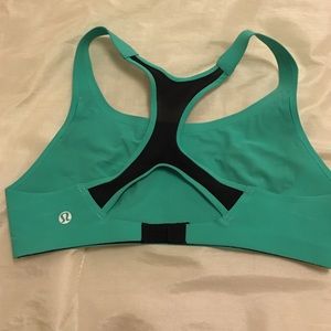 Lululemon sport bra