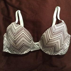 Victoria's Secret Pink bra