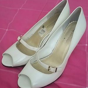Women's white Heels (low)