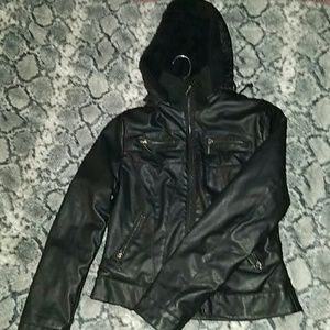 PLEATHER JACKET
