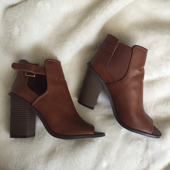 Block heel booties