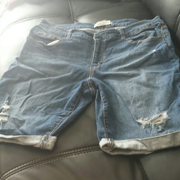 Jean mid length shorts