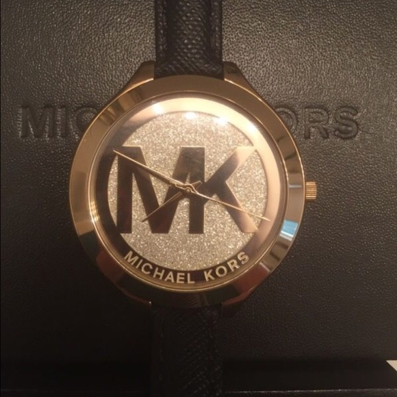 MK watch main image 4