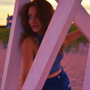 Meet your Posher, Candan