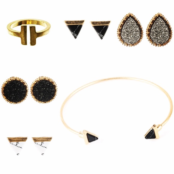 | LAST! | BLACK DRUZY STUDS - Picture 3 of 3