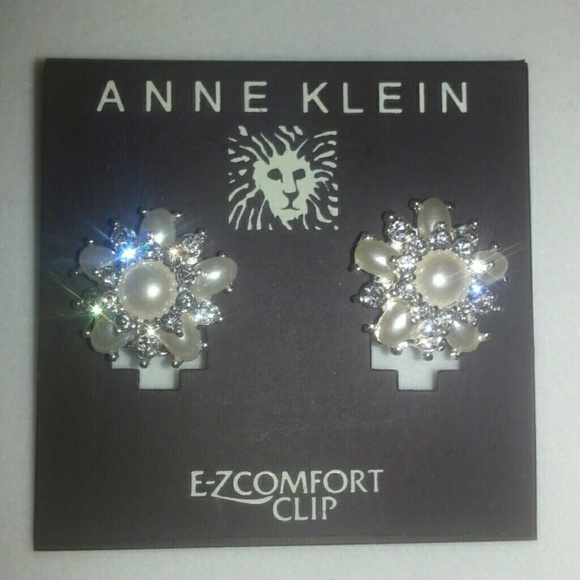 Silver plated Anne Klein E-Z Comfort Clip Earrings - Picture 1 of 3