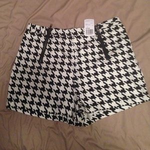 Herringbone black and white shorts