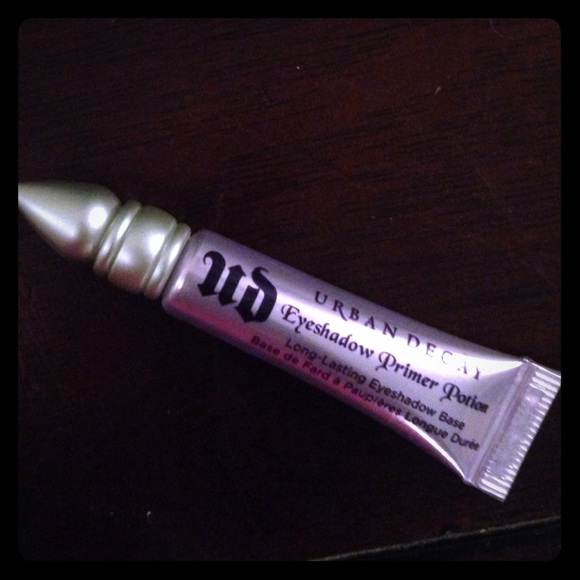 Urban decay eyeshadow Primer Lotion