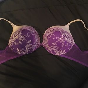 Victoria's Secret bombshell bra